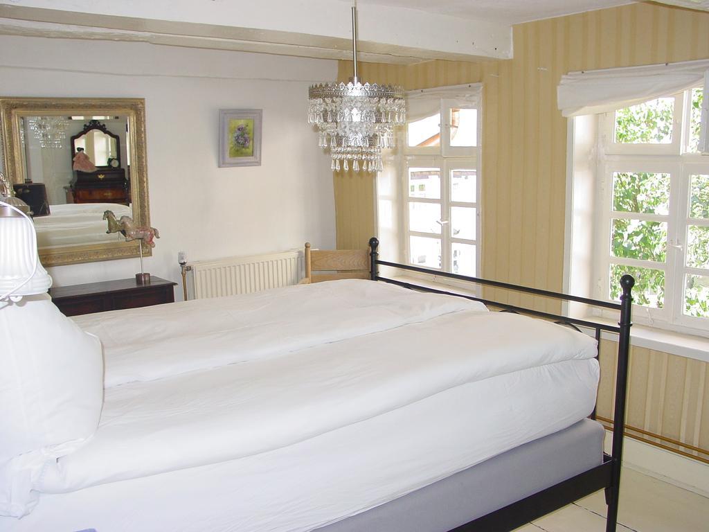 Helmarshausen Robert'S Bed & Breakfast المظهر الخارجي الصورة