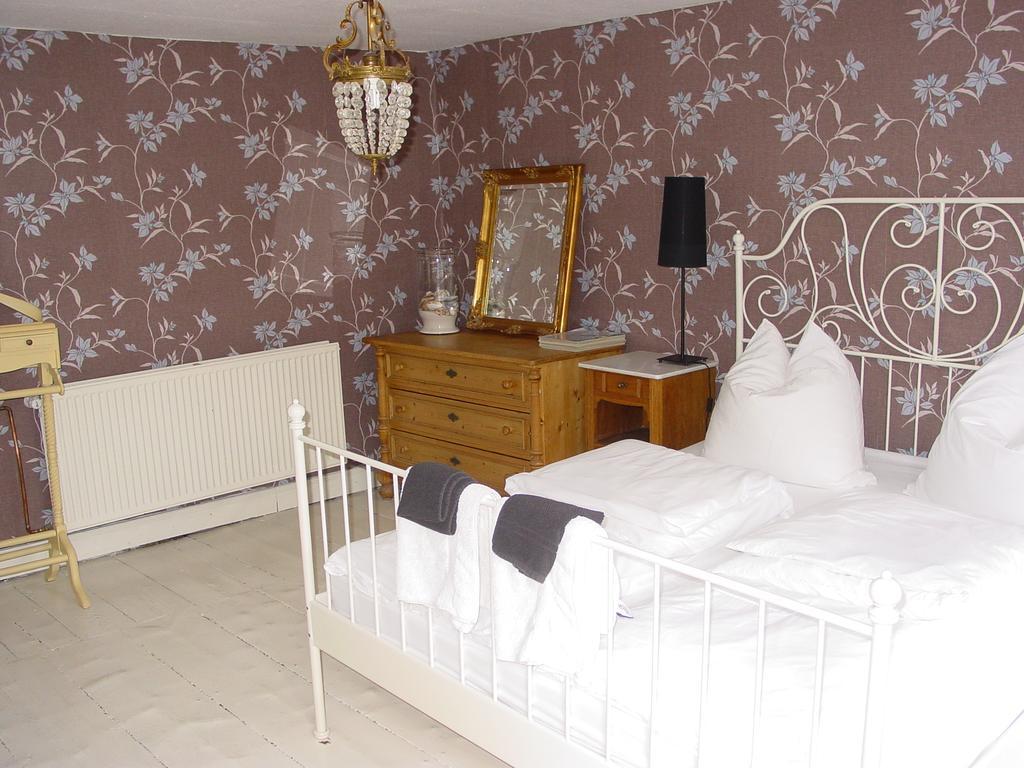 Helmarshausen Robert'S Bed & Breakfast المظهر الخارجي الصورة