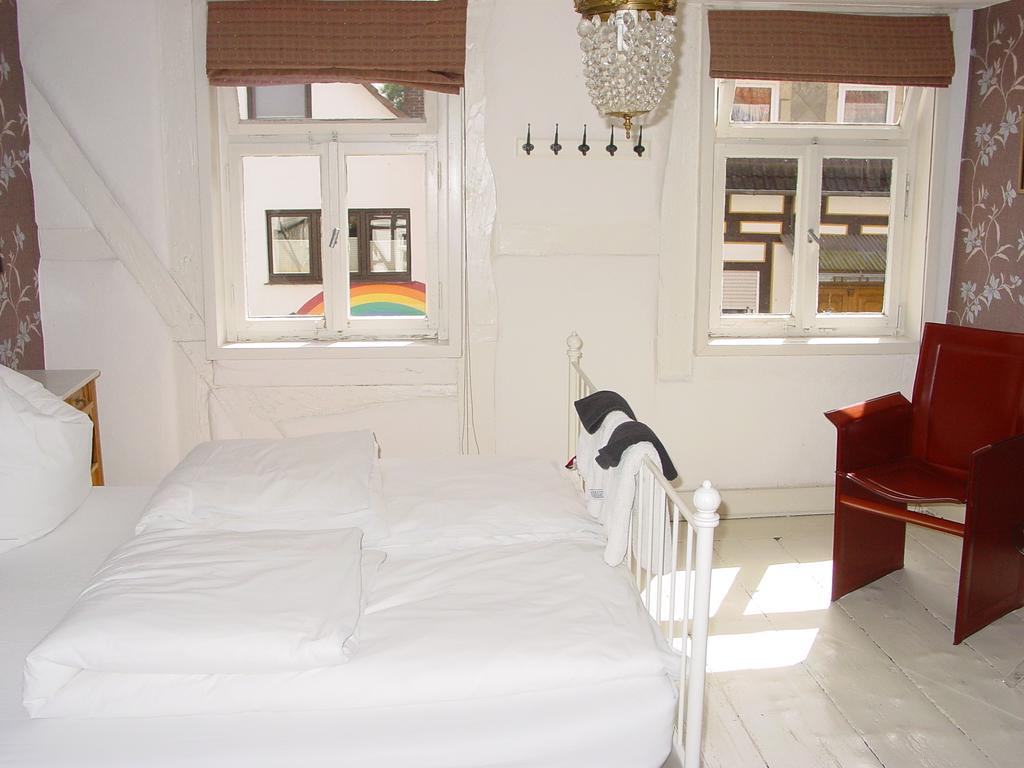 Helmarshausen Robert'S Bed & Breakfast المظهر الخارجي الصورة