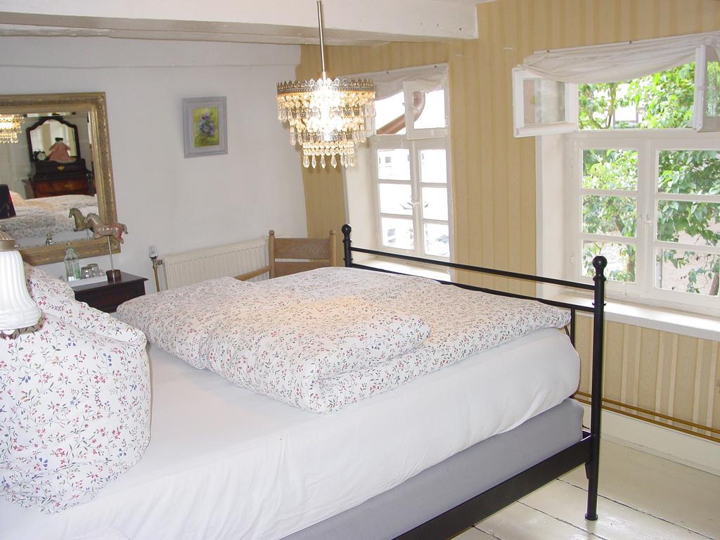 Helmarshausen Robert'S Bed & Breakfast المظهر الخارجي الصورة