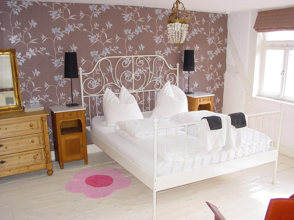 Helmarshausen Robert'S Bed & Breakfast المظهر الخارجي الصورة
